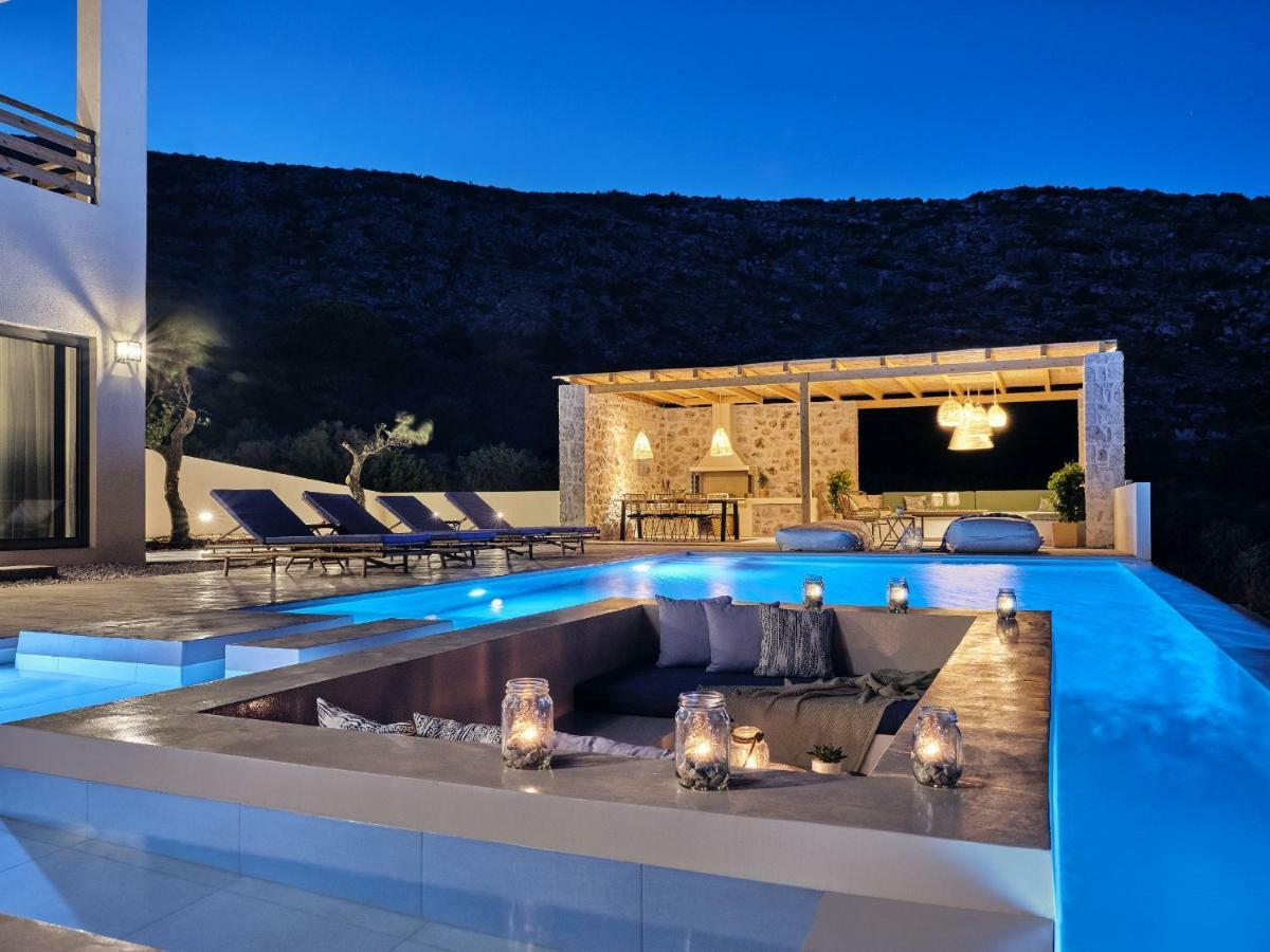 Apaggio Villa อายิโอสนิโกลาโอส ภายนอก รูปภาพ