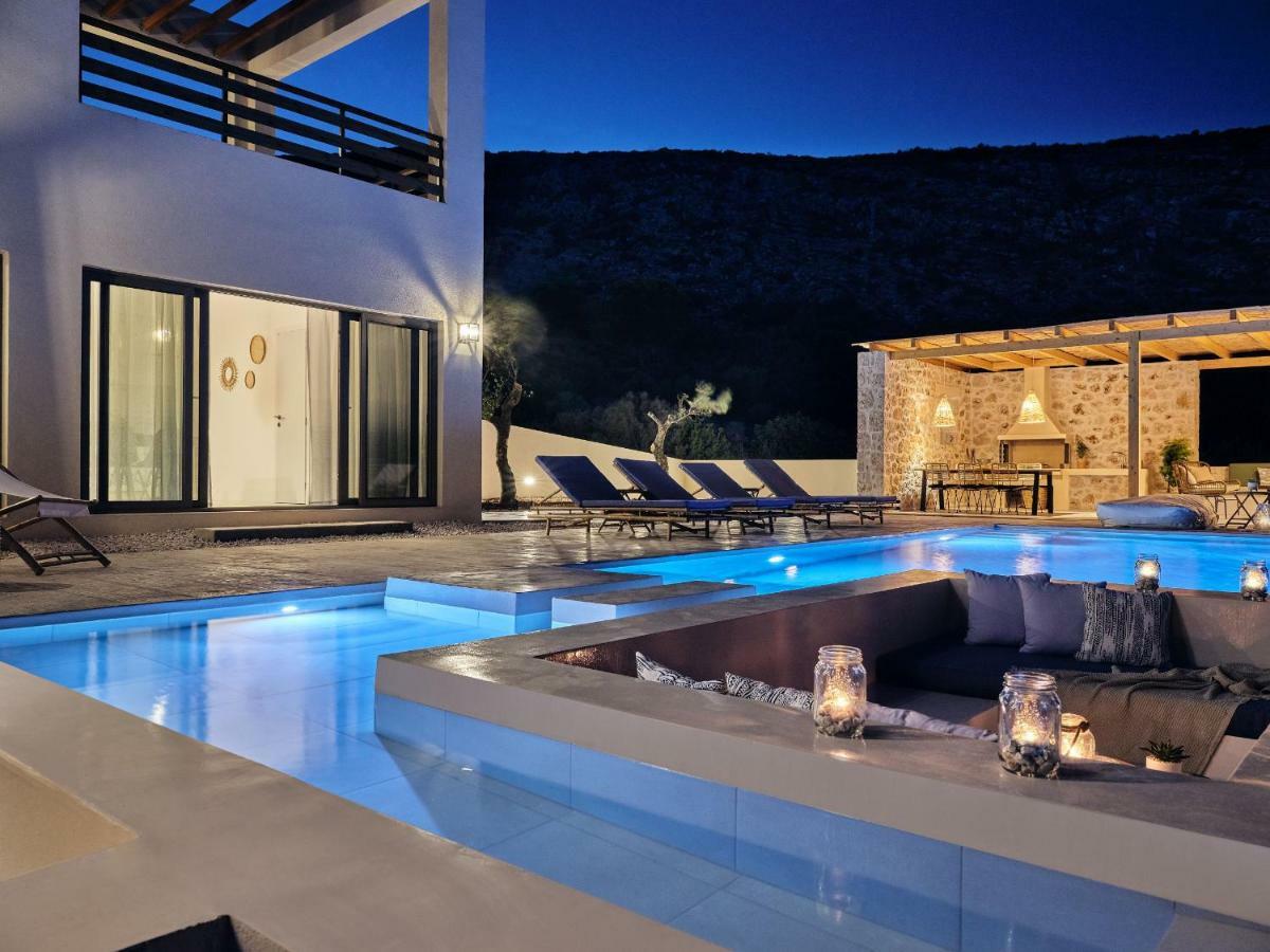 Apaggio Villa อายิโอสนิโกลาโอส ภายนอก รูปภาพ